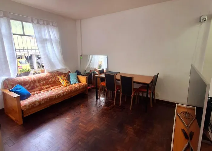 Quarto Tranquilo E Familiar No Leblon - Quiet Family Room In Leblon